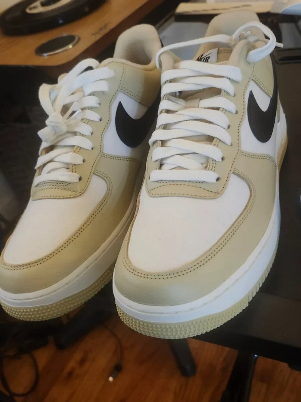 Nike Air Force 1 ’07 LX Team Gold Black Sail Men’s 10.5 New in Box